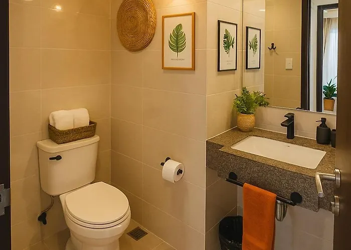 Spacious 3br Near Solaire, Okada, Airport I 8pax Manila