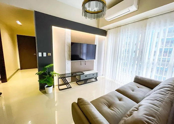 Spacious 3br Near Solaire, Okada, Airport I 8pax * Manila